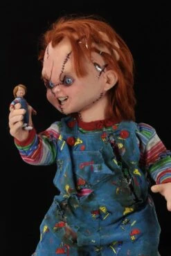 NECA Chucky - Childs Play Bride Of Chucky: 1:1 Scale Life Size Replica -Toy Hotsale Store 421163