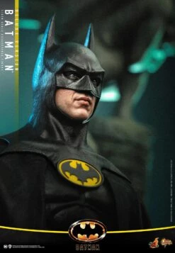 *PRE-ORDER Batman (Deluxe) - Batman 1989 Hot Toys Collectibles 1/6 Scale Action Figure -Toy Hotsale Store batman deluxe version dc comics gallery 63ebd0b0aae29