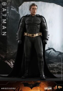 Batman - Batman Begins Hot Toys Collectibles 1/6 Scale Action Figure 17 Batman - Batman Begins Hot Toys Collectibles 1/6 Scale Action Figure -Toy Hotsale Store batman gallery 606220a8b98f6