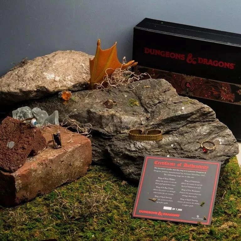Dungeons & Dragons *Star Action Figures UK Exclusive* - Collector Game Ring Set 12 Dungeons & Dragons *Star Action Figures UK Exclusive* - Collector Game Ring Set - Image 10