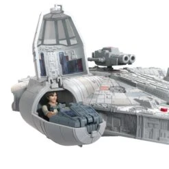 Hasbro Star Wars Mission Fleet Action Figure - Han Solo With Millennium Falcon -Toy Hotsale Store e9343 render sw mfalcon4 20 s