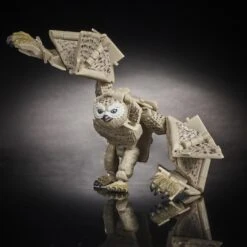 Hasbro Dungeons & Dragons Action Figure - White Owlbear -Toy Hotsale Store f5214 prod dd collectible white owlbear 101 online 2000sq