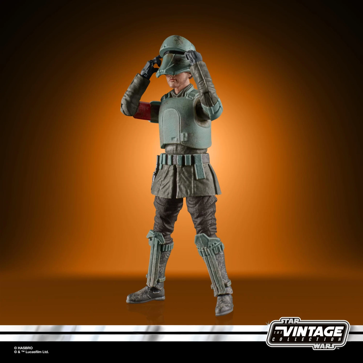 Hasbro Star Wars The Vintage Collection 3.75 Inch Action Figure Wave 41 - Din Djarin (Morak) 7 Hasbro Star Wars The Vintage Collection 3.75 Inch Action Figure Wave 41 - Din Djarin (Morak) - Image 5