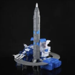 Hasbro Transformers Generations Selects Titan Class Action Figure - Guardian Robot & Lunar-Tread -Toy Hotsale Store f6940 prod tra gen selects titan2 0004 online 2000sq