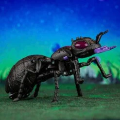 Hasbro Transformers Generations Legacy Evolution Voyager Action Figure - Antagony -Toy Hotsale Store f6942 dio tra gen selects antagony 0012 2000px 300dpi