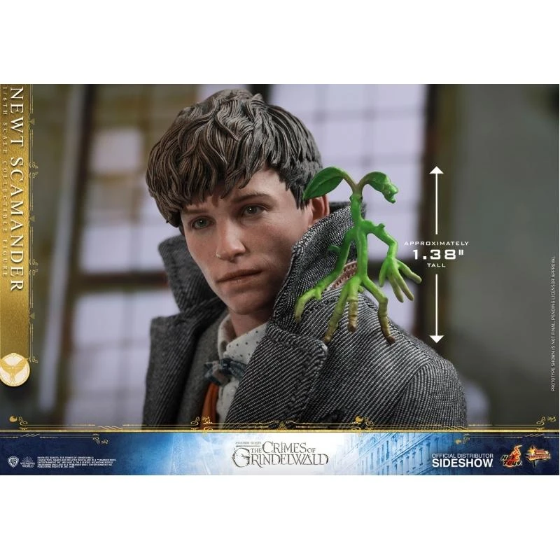 Newt Scamander - Fantastic Beasts: The Crimes Of Grindelwald Hot Toys Collectibles 1/6 Scale Action Figure 4 Newt Scamander - Fantastic Beasts: The Crimes Of Grindelwald Hot Toys Collectibles 1/6 Scale Action Figure - Image 2