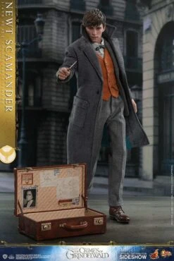 Newt Scamander - Fantastic Beasts: The Crimes Of Grindelwald Hot Toys Collectibles 1/6 Scale Action Figure 13 Newt Scamander - Fantastic Beasts: The Crimes Of Grindelwald Hot Toys Collectibles 1/6 Scale Action Figure -Toy Hotsale Store sshot904194 ml